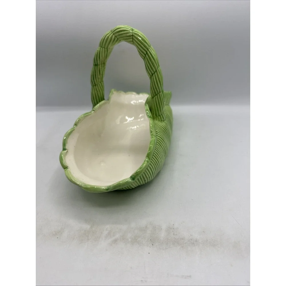Dona's Ceramic Painted 1987 Green Basket Cabbage Leaf Edge  Vintage